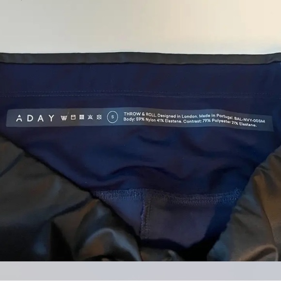 Aday    Throw It Higher Leggings in Steel Blue Sz S  high waisted zipper pockets - Picture 7 of 7